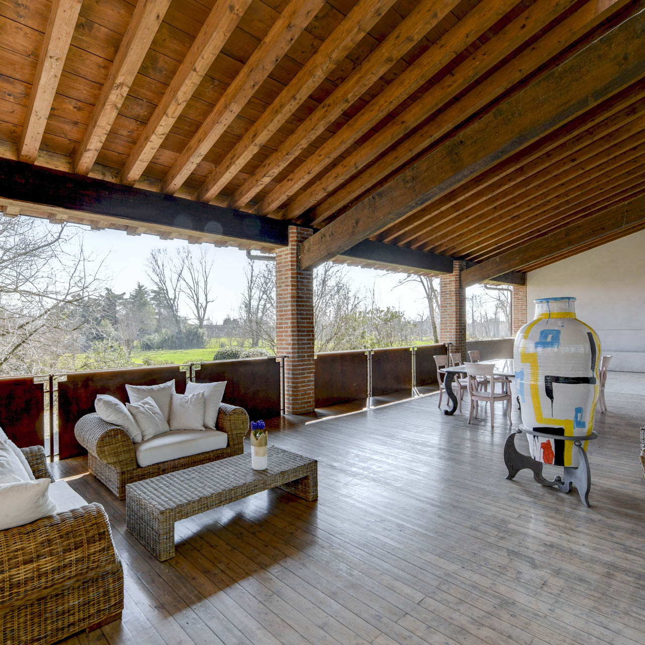 Villa con Due Unità Indipendenti