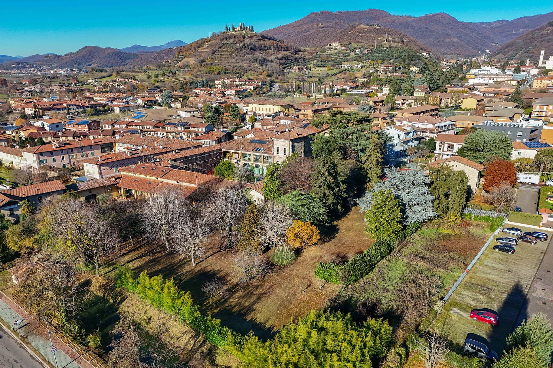 Palazzo Storico con Parco Privato